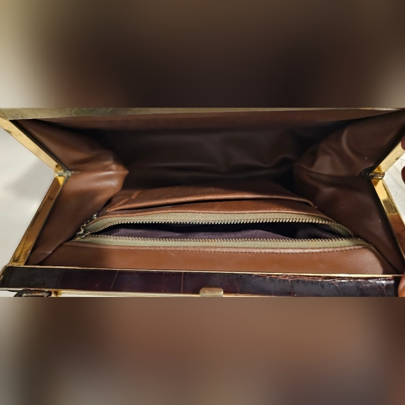 Vintage Vassar Genuine Alligator Clutch Purse Color Dark Brown - Picture 14 of 16